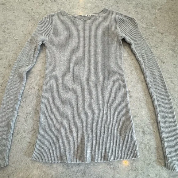 GAP Light Gray Ribbed Knit Top- Women’s Tall - Picture 1 of 2